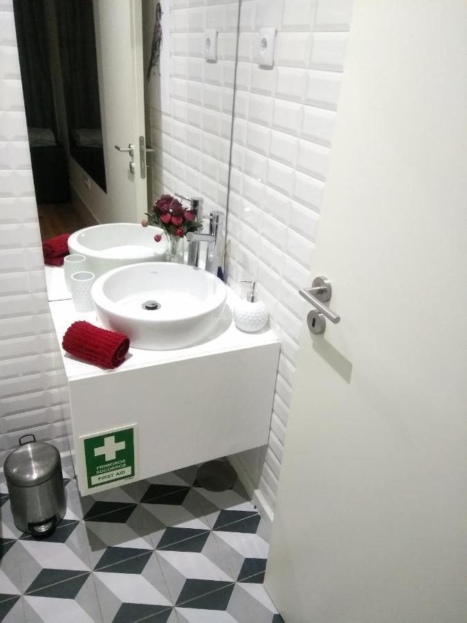 Santa Catarina Patio Apartment - With Washer Machine Porto Dış mekan fotoğraf